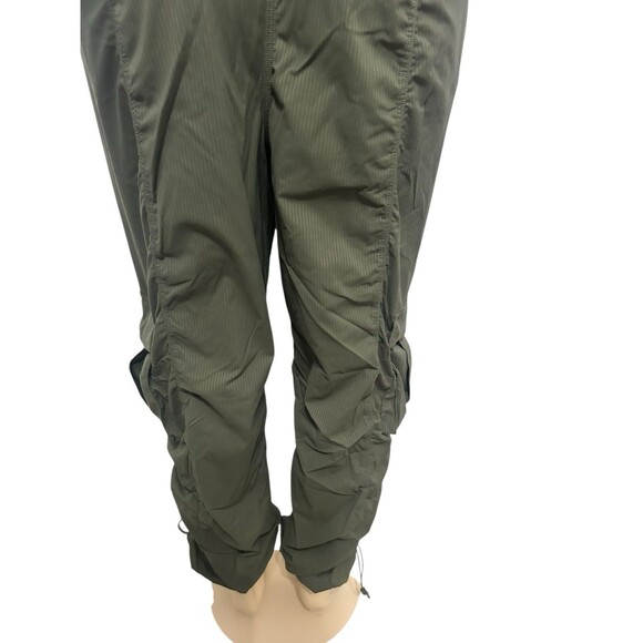Lululemon Dance Studio Relaxed-Fit Mid-Rise Cargo PantLegacy Green medium - Picture 10 of 16